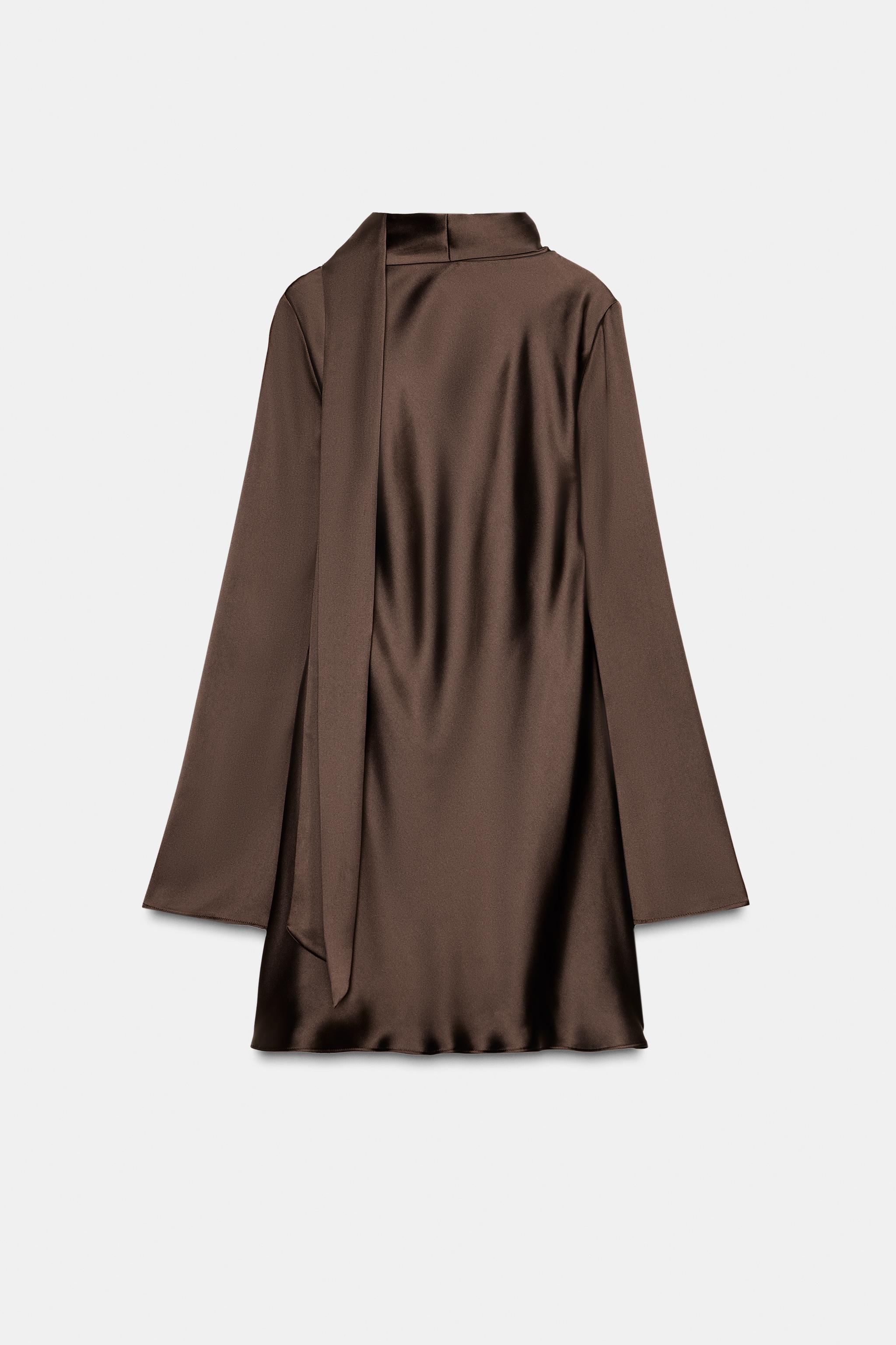 ROBE SATINÉE FOULARD